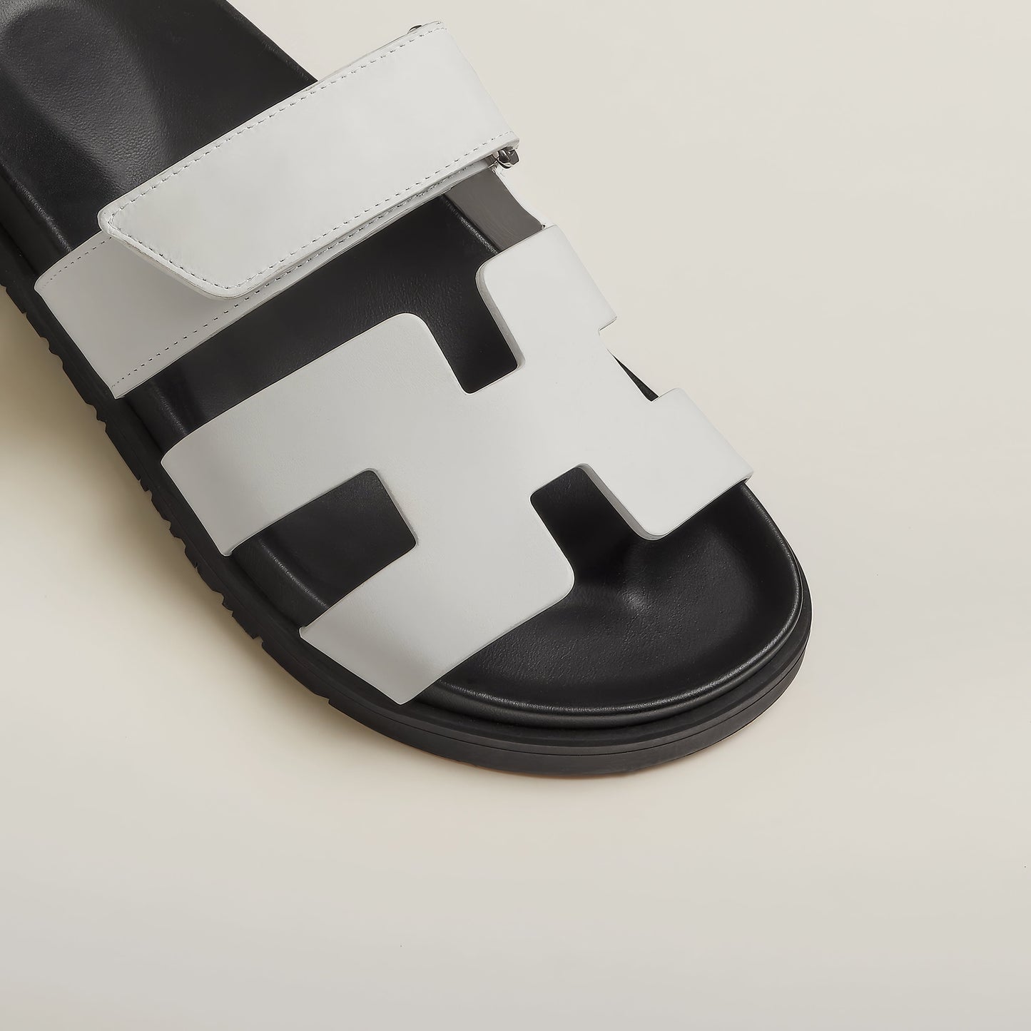 Sandales en Cuir pour Femme – Élégance et Confort au Quotidien