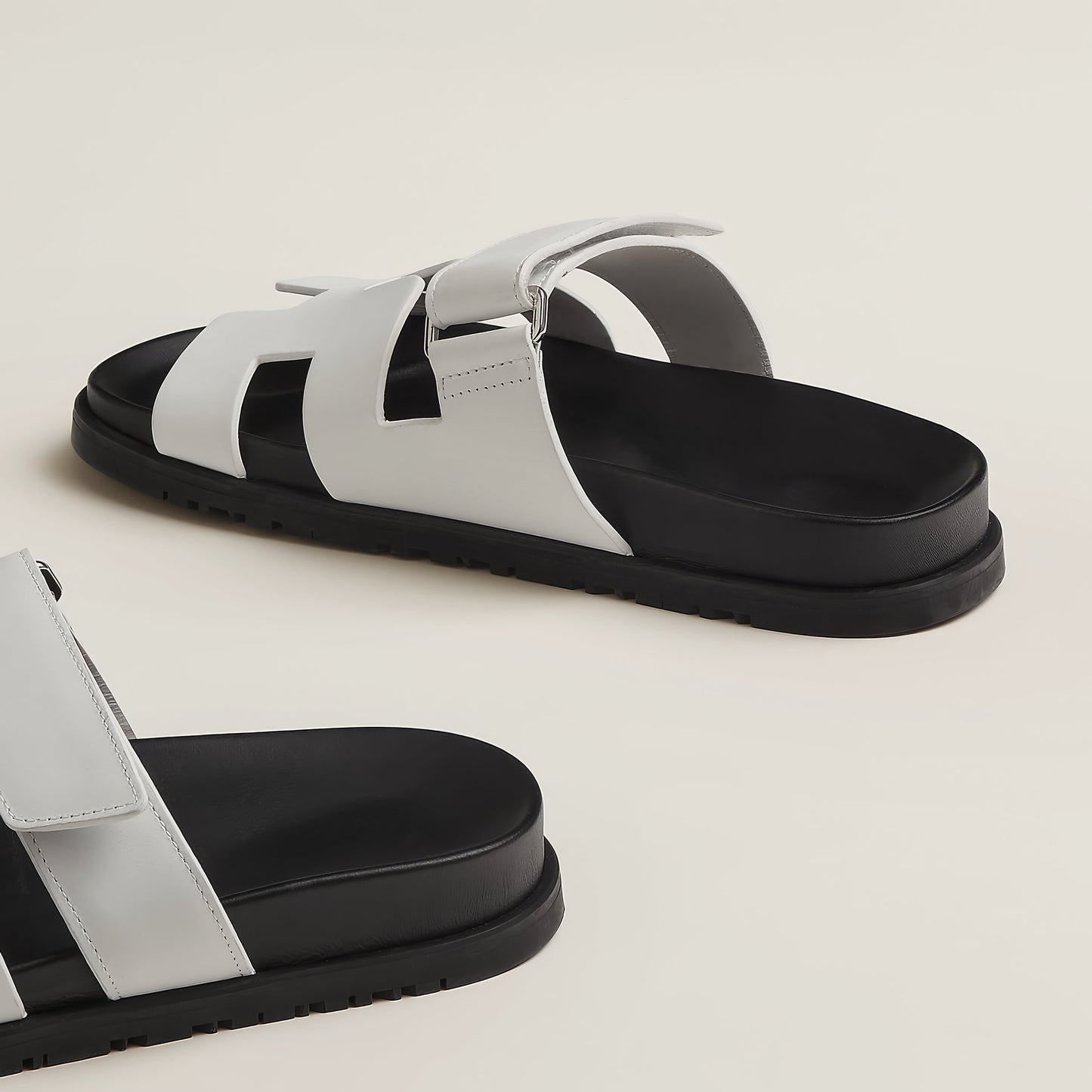Sandales en Cuir pour Femme – Élégance et Confort au Quotidien