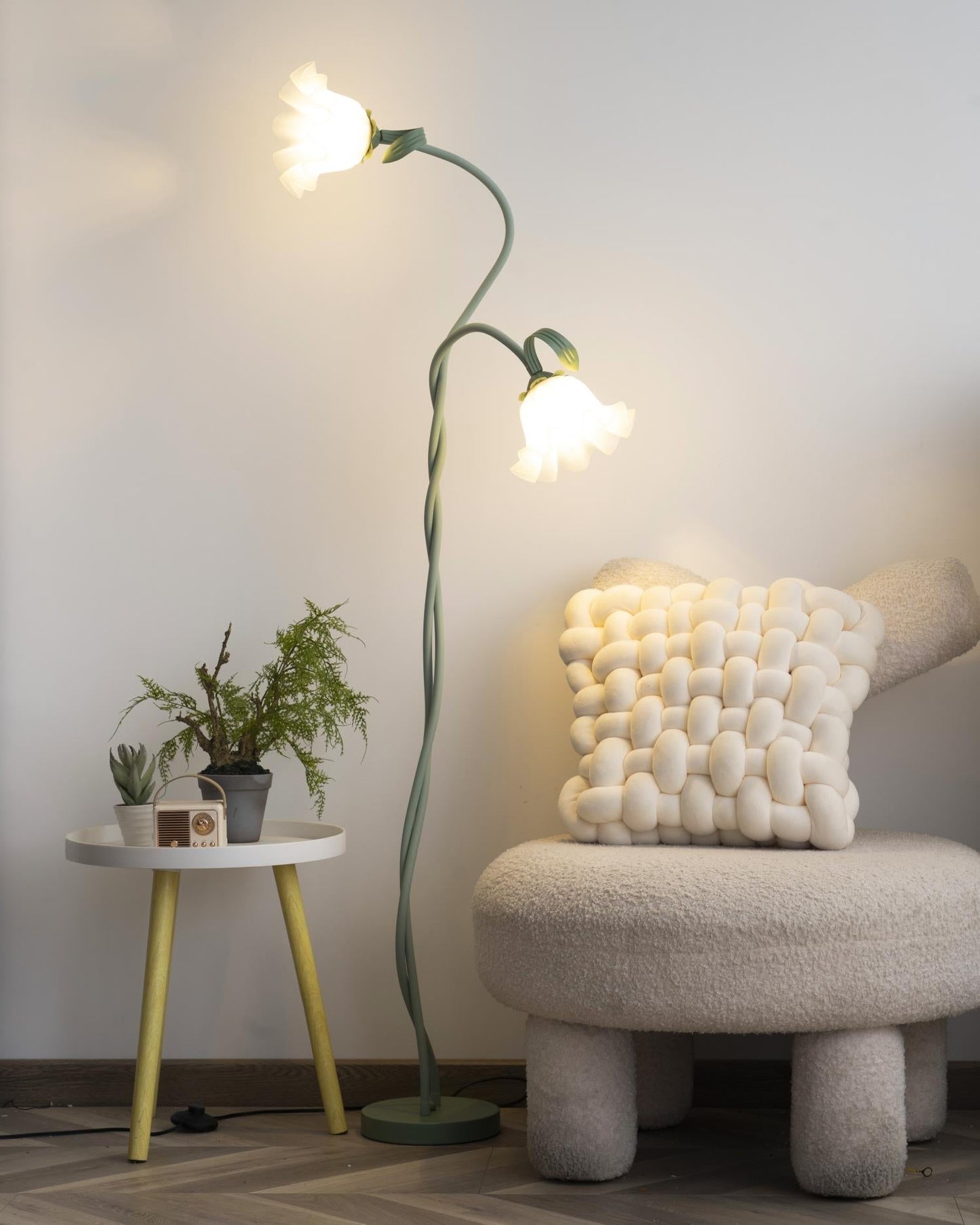 Lampadaire Calla Flowers – Élégance Florale et Éclairage Raffiné