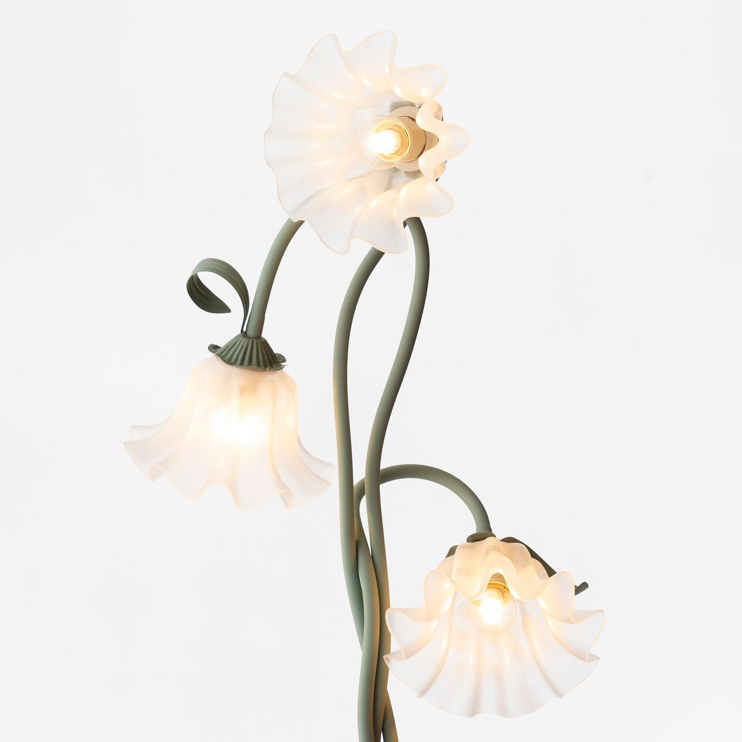 Lampadaire Calla Flowers – Élégance Florale et Éclairage Raffiné
