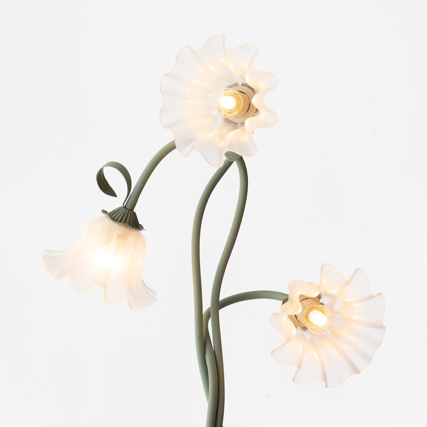 Lampadaire Calla Flowers – Élégance Florale et Éclairage Raffiné