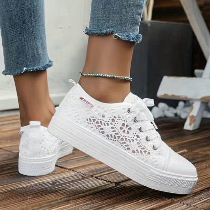 Baskets en Dentelle Chic et Aérées – Élégance et Confort pour Toutes les Occasions