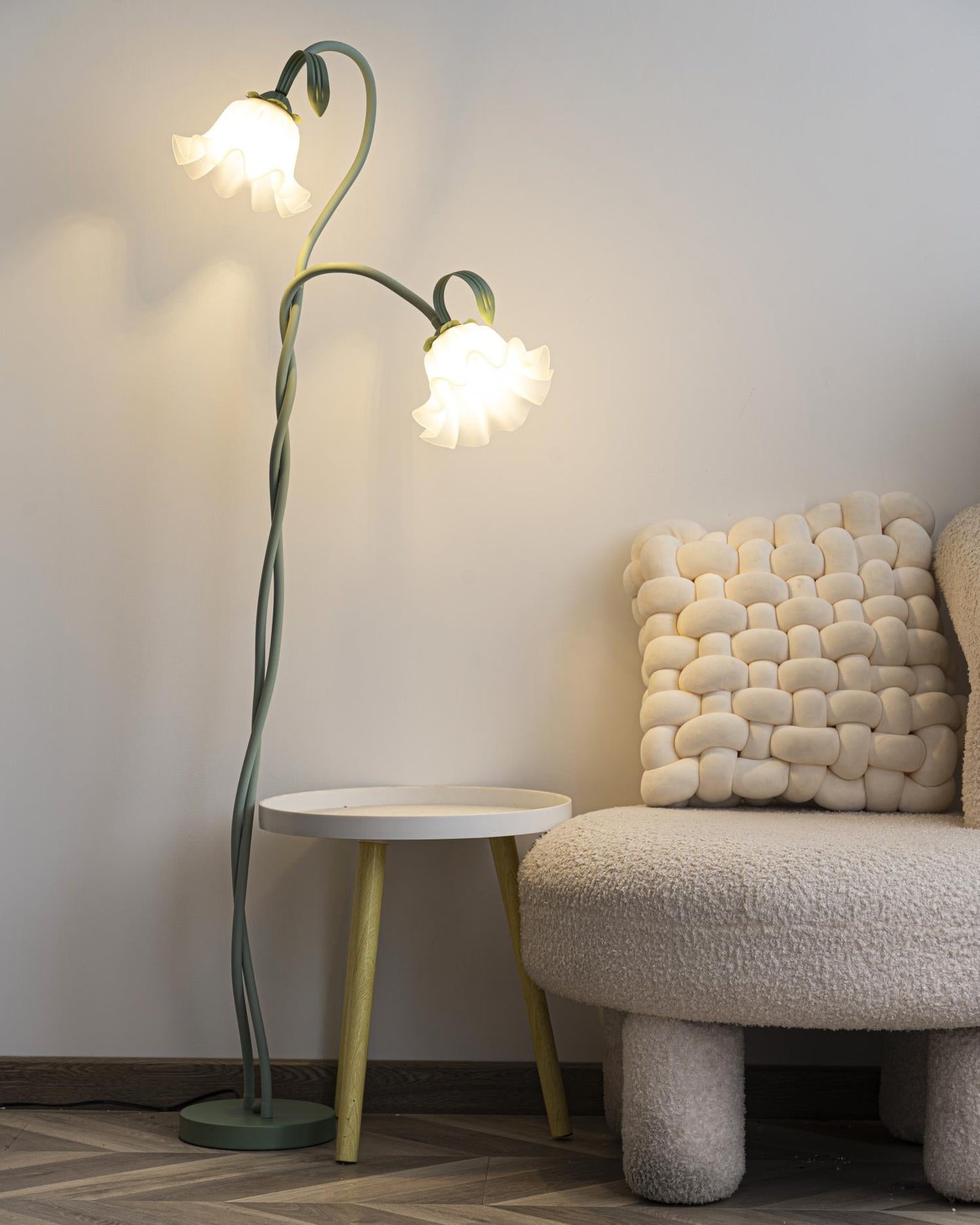 Lampadaire Calla Flowers – Élégance Florale et Éclairage Raffiné