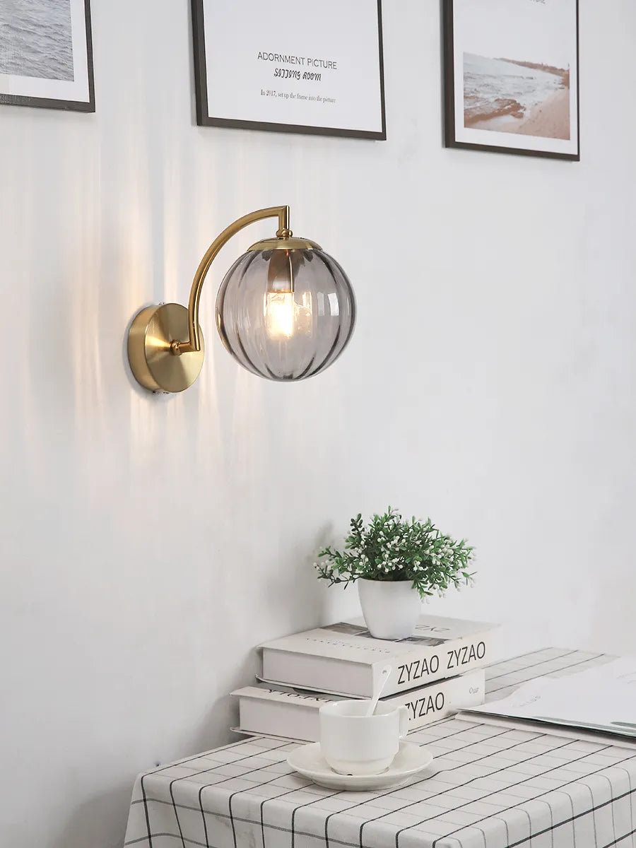 Applique murale LED en verre – Éclairage raffiné et décoratif pour une décoration maison moderne et lumineuse