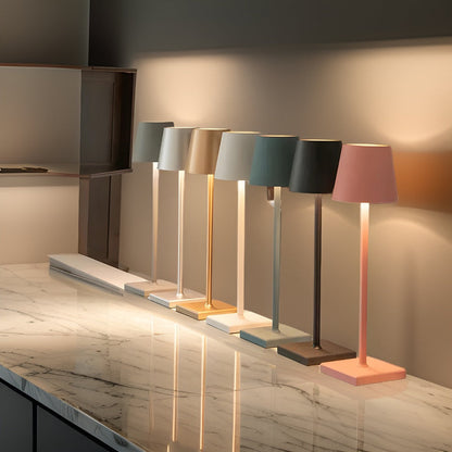 Lampe de Table Rechargeable Filaire Multifonctionnelle – Éclairage Élégant et Pratique