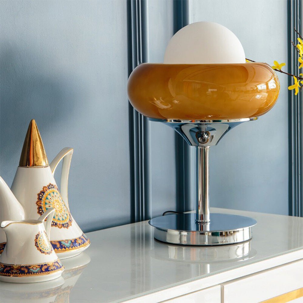 Lampe de table – Élégance rétro et touche artistique pour une décoration maison unique et sophistiquée