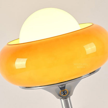 Lampe de table – Élégance rétro et touche artistique pour une décoration maison unique et sophistiquée